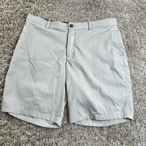 Nike Men's Flat Front Shorts in Light Gray